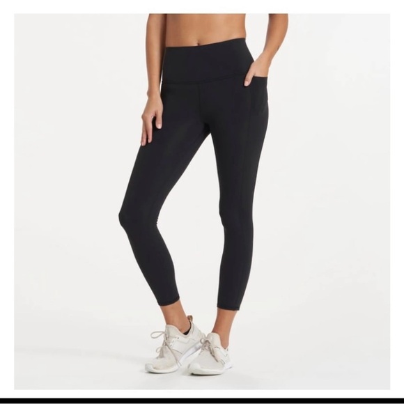Vuori Women's Classic Black Leggings size XS NWOT side pockets - Picture 1 of 9